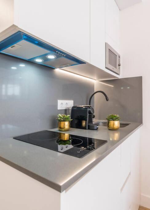 New Apt In The Heart Of Madrid Extérieur photo